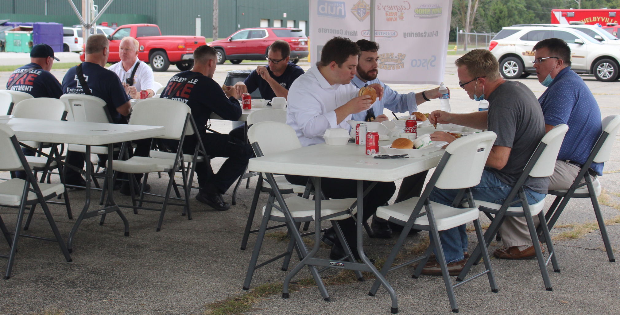Cagney's, Lester's hosts first responders lunch